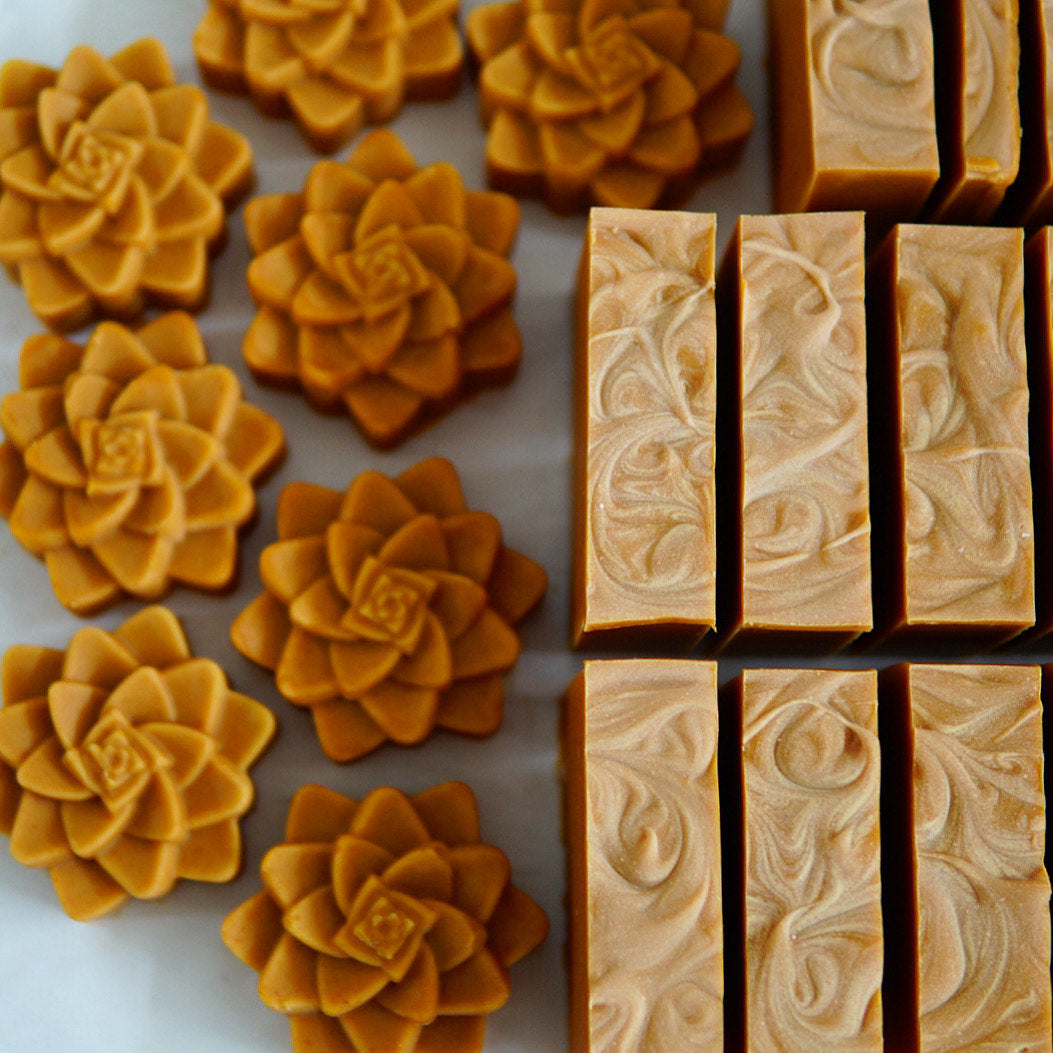 Face Soap Base Recipe + SEVEN Variations! Beginner Friendly (RECIPE ON Muddy Mint